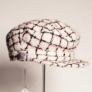 NWT Chanel tweed newsboy hat